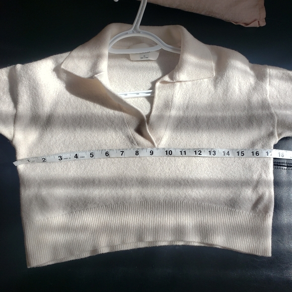Wilfred White V-Neck Sweater - Picture 8 of 12